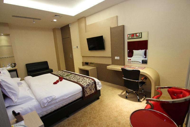 Batam City Hotel Nagoya Habitación foto