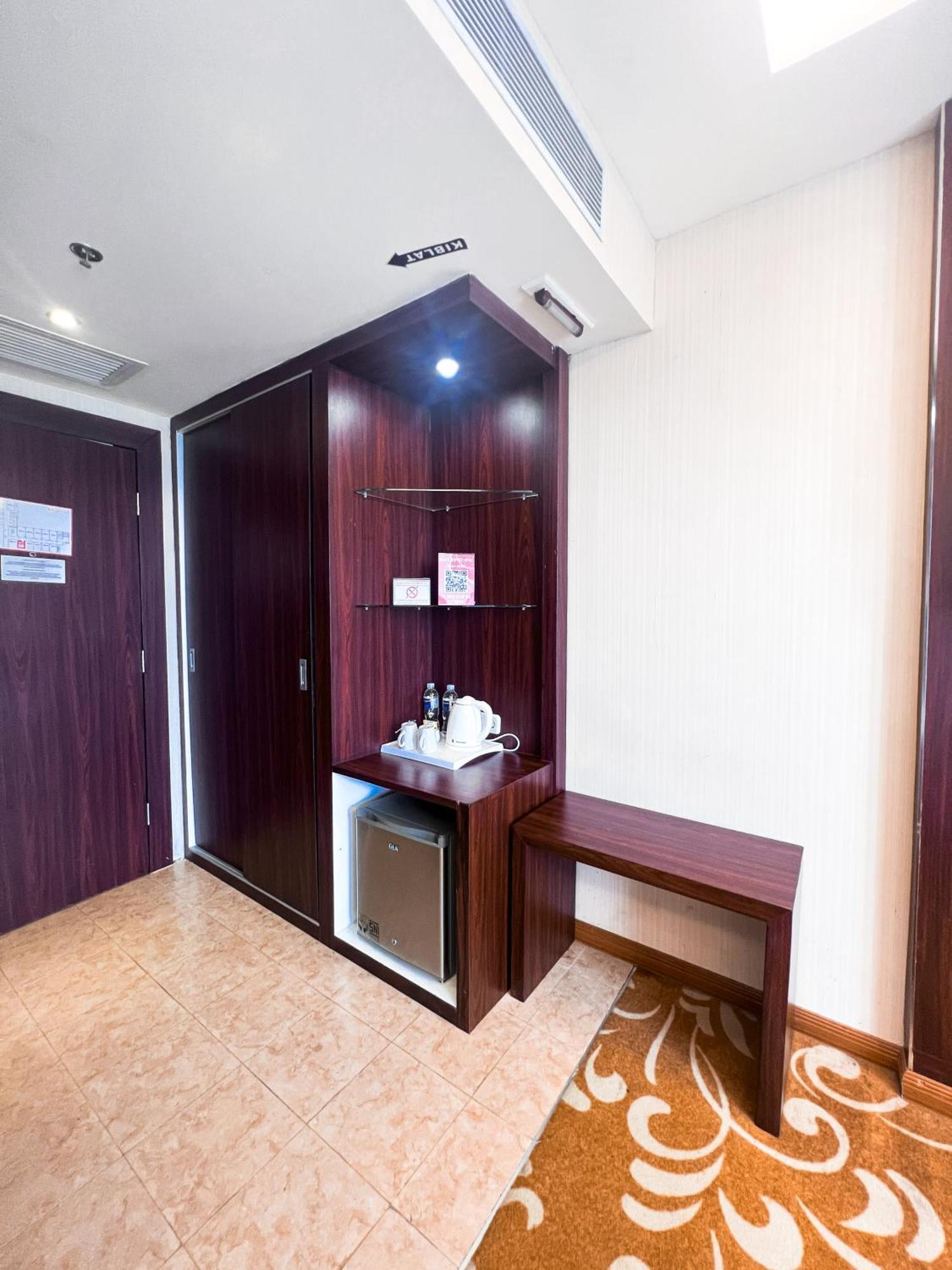 Batam City Hotel Nagoya Exterior foto