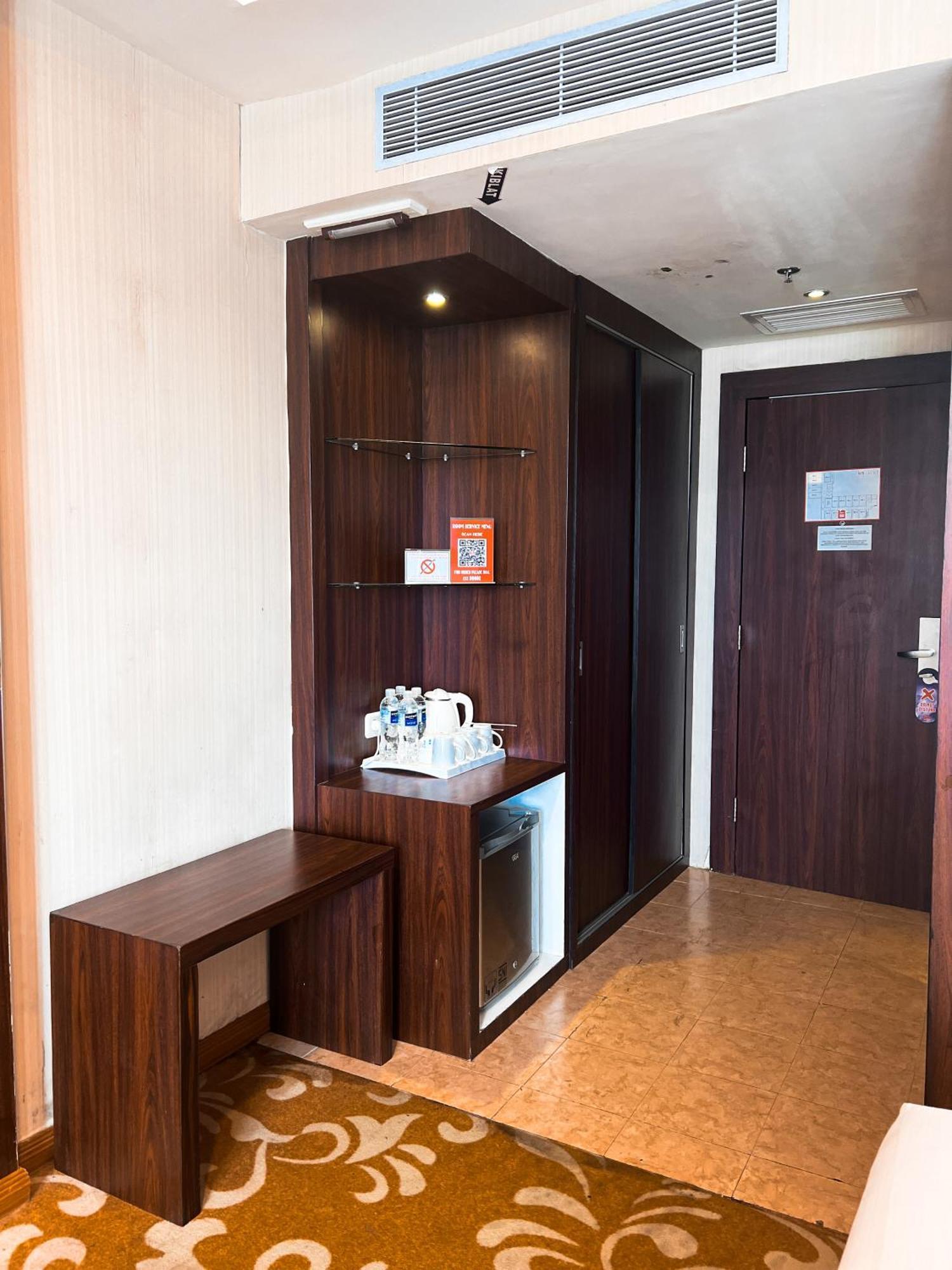Batam City Hotel Nagoya Exterior foto